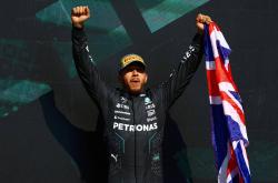 极速赛车世界-F1英国站，汉密尔顿主场作战终结两年半冠军荒